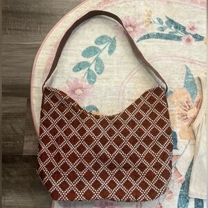 Large Woven Brown Diamond-Pattern Shoulder Bag